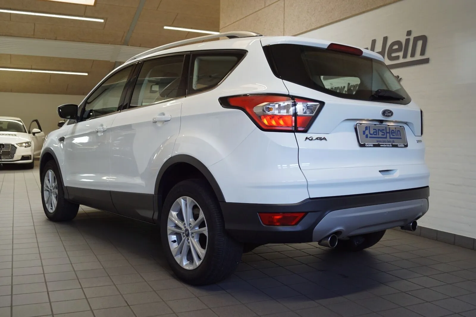 Ford Kuga 1,5 SCTi 150 Titanium 5d Image 3