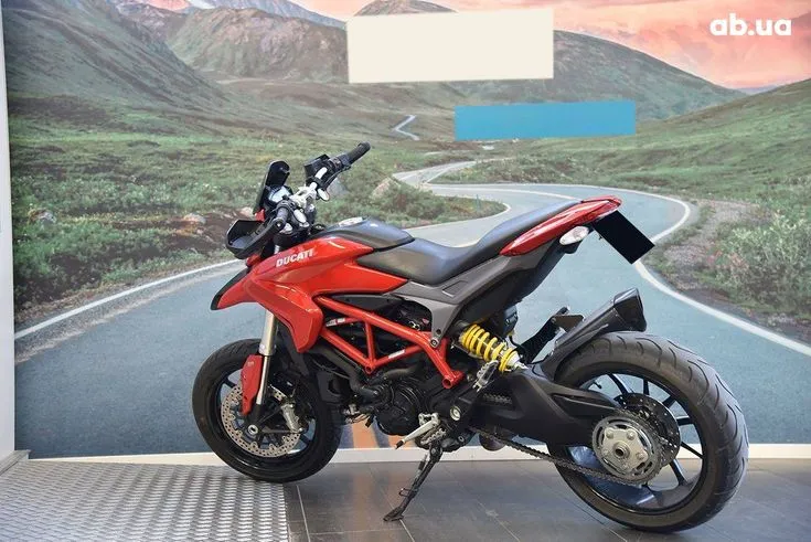 Ducati Hypermotard Image 3